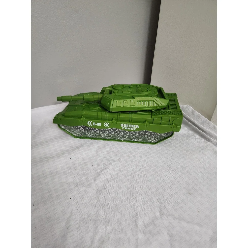 Soldier Force D-08 Toy Tank Green Military Vehicle with Rotating Turret